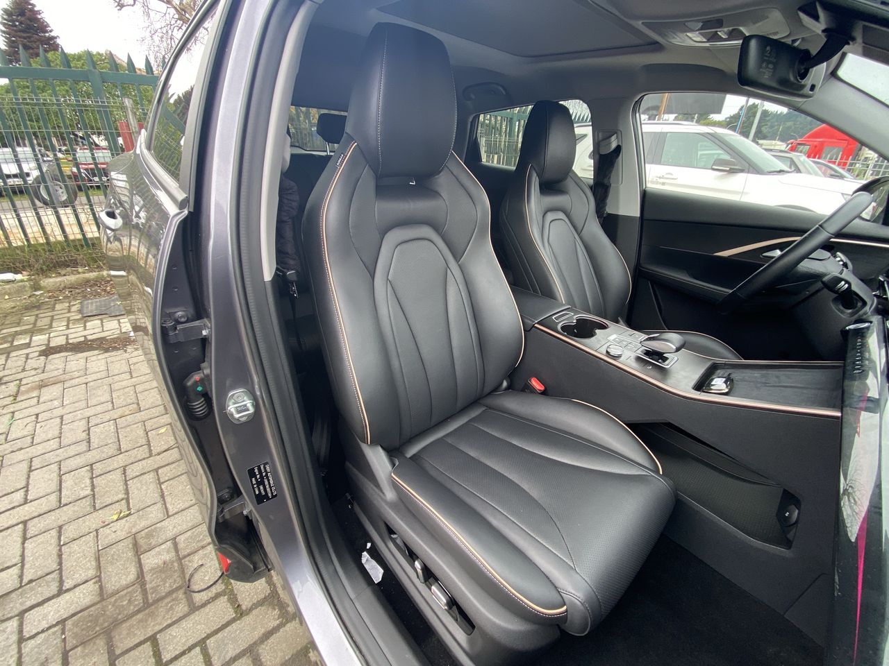 Omoda C5 — foto 27 de 28