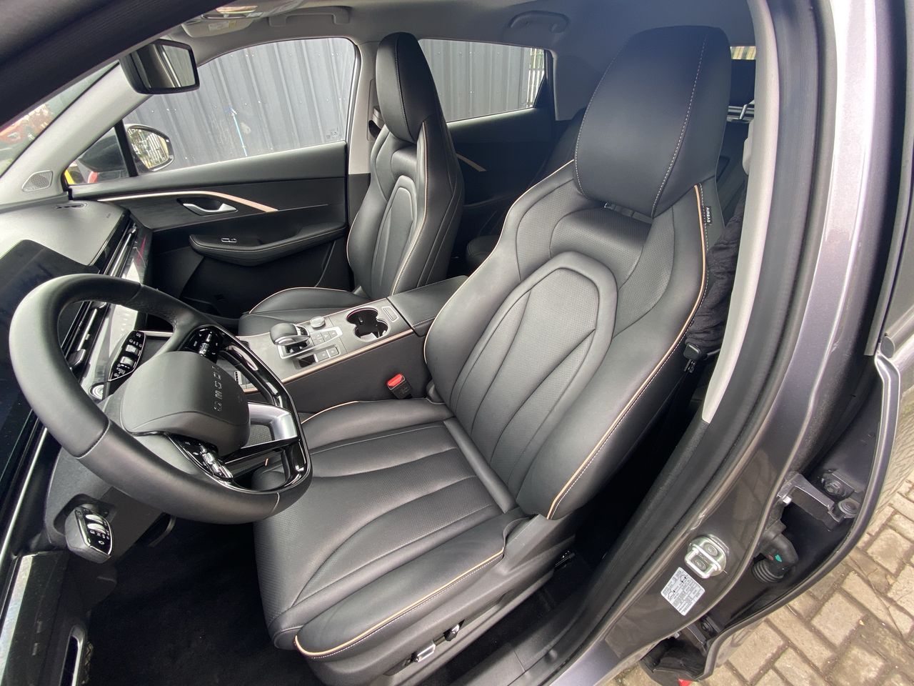 Omoda C5 — foto 17 de 28