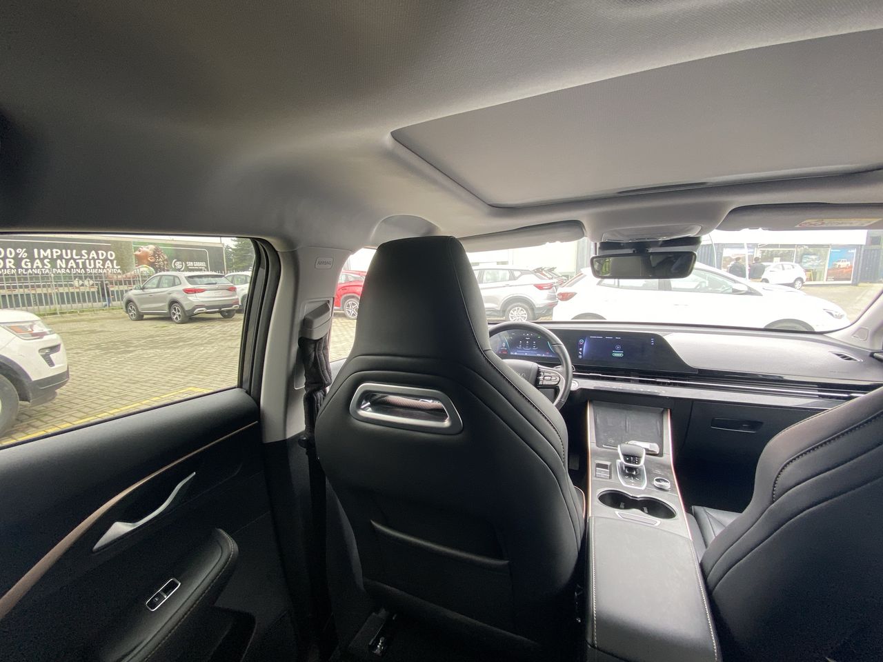 Omoda C5 — foto 9 de 28