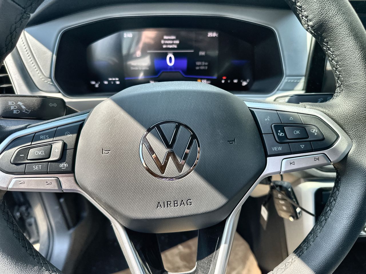 VOLKSWAGEN - 27