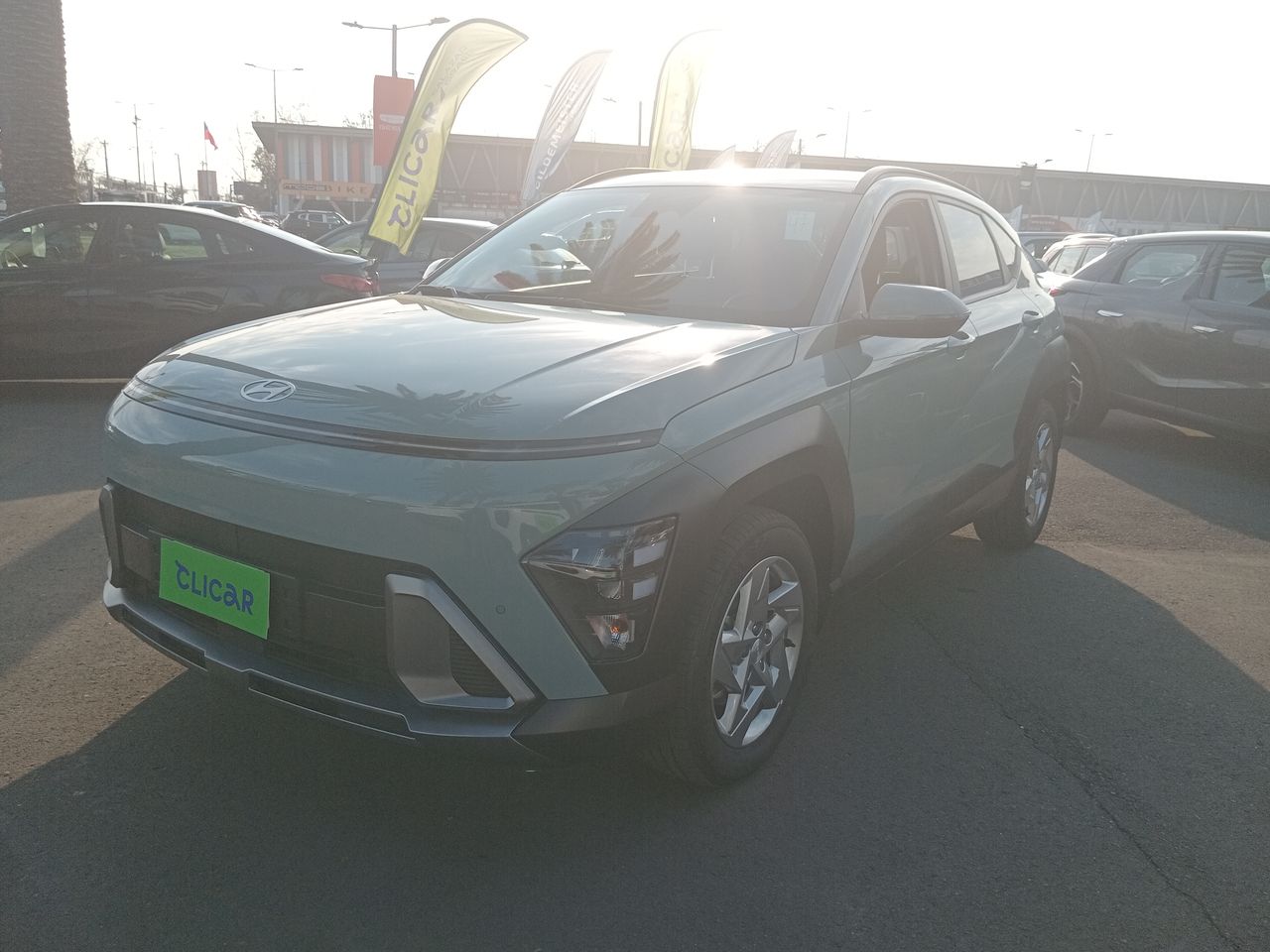 HYUNDAI - 3
