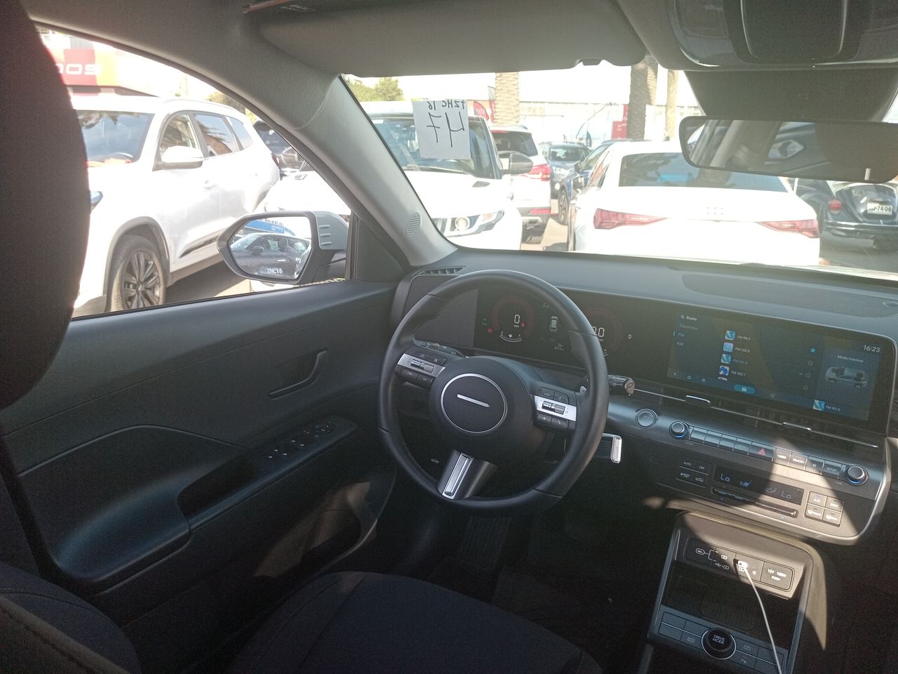 HYUNDAI - 16