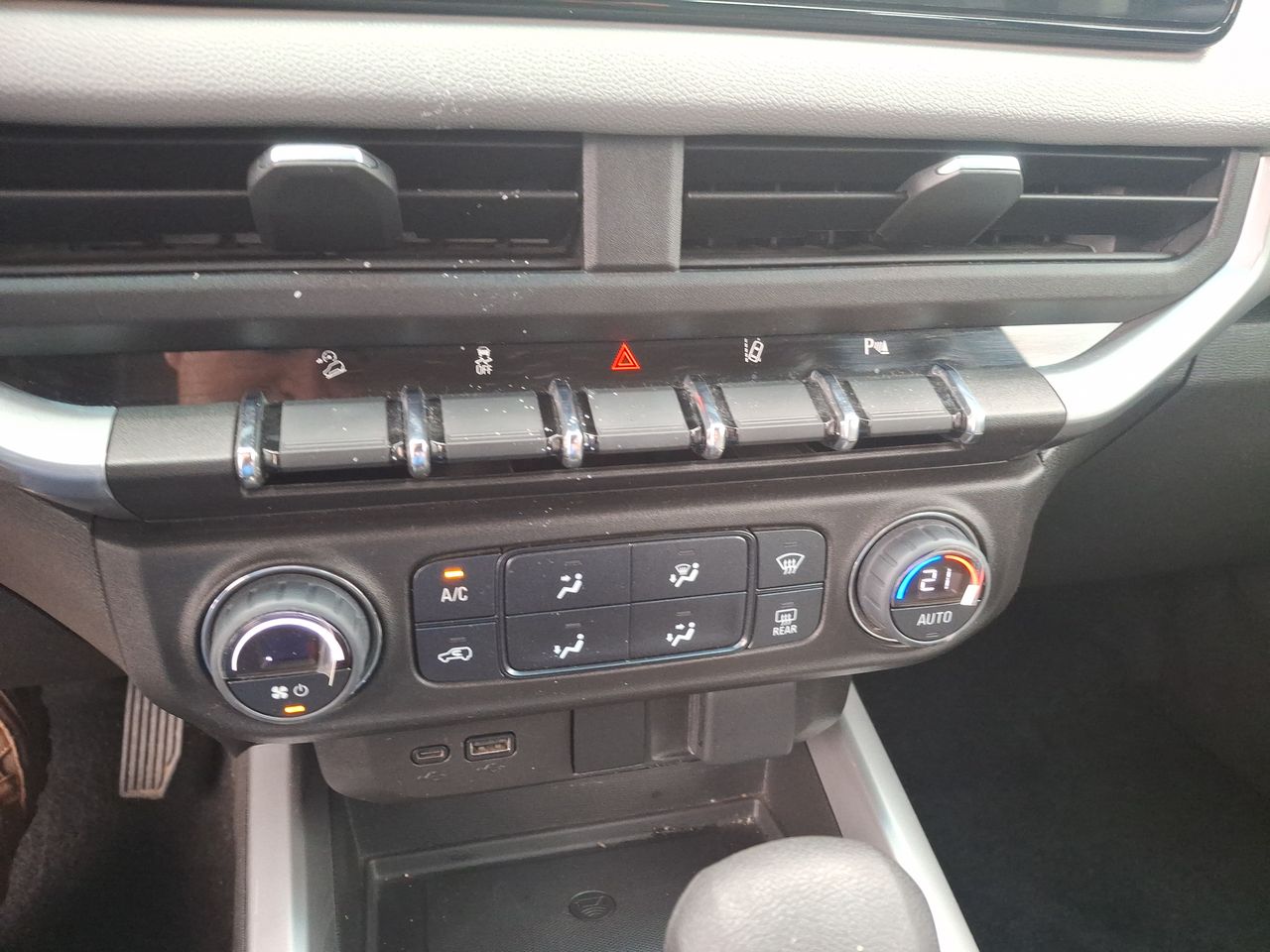 Chevrolet Colorado — foto 23 de 28