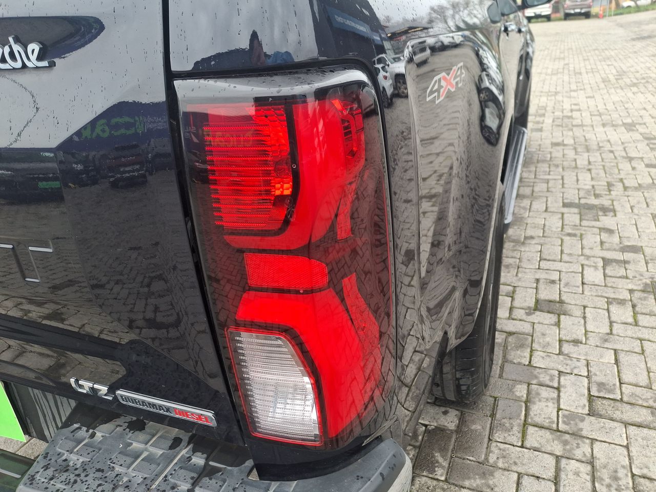 Chevrolet Colorado — foto 13 de 28
