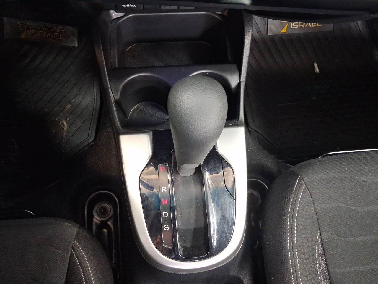 Honda WR-V — foto 22 de 23