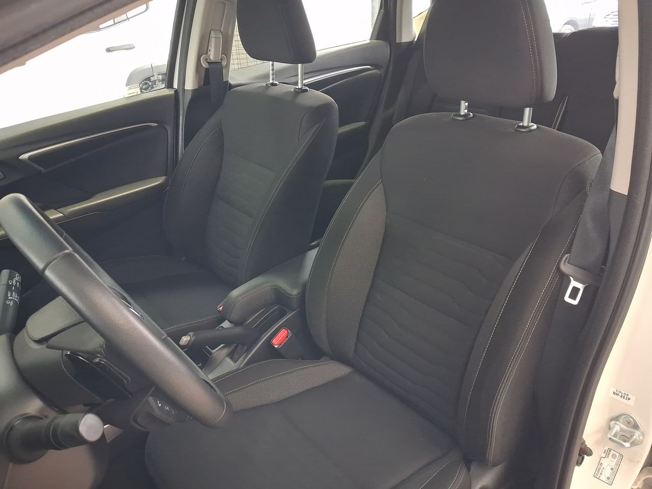 Honda WR-V — foto 15 de 23