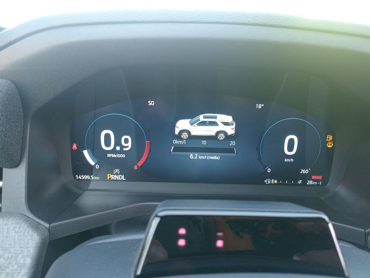 Ford Explorer — foto 27 de 37