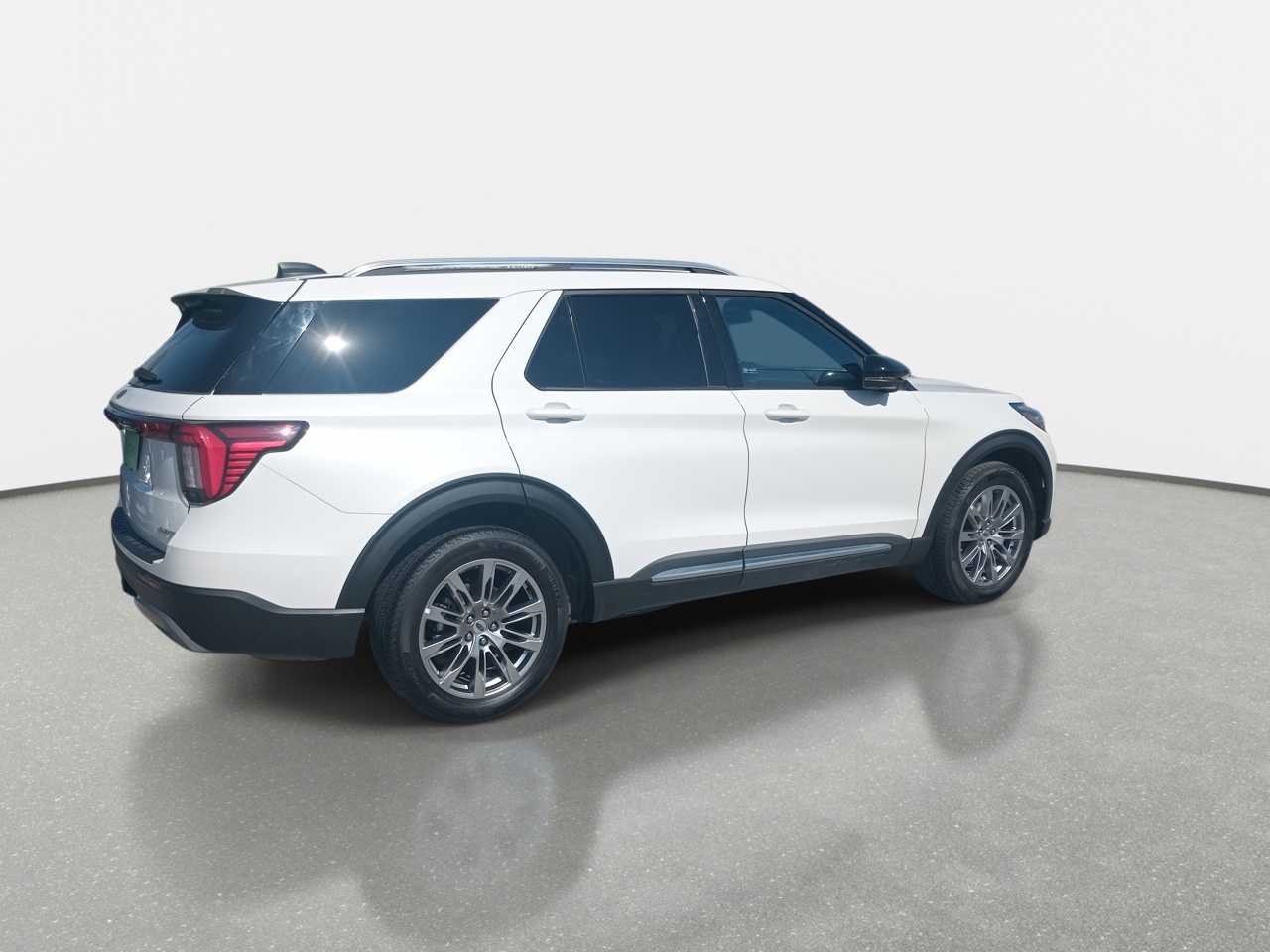 Ford Explorer — foto 8 de 37