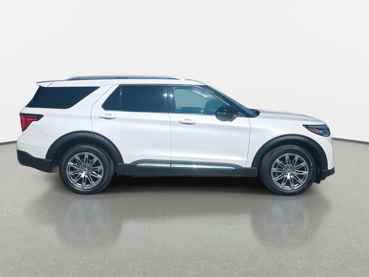Ford Explorer — foto 9 de 37