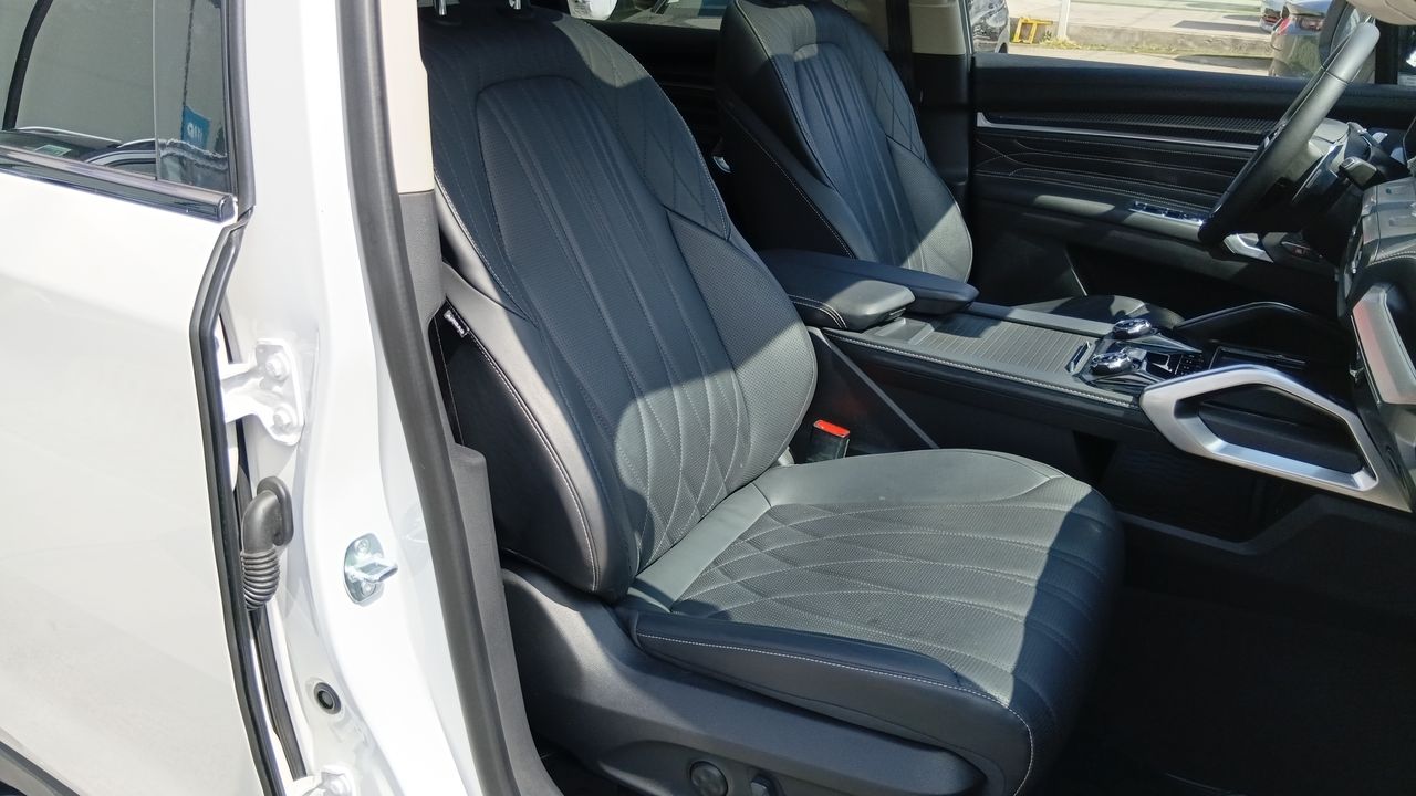 Maxus D90 — foto 34 de 38