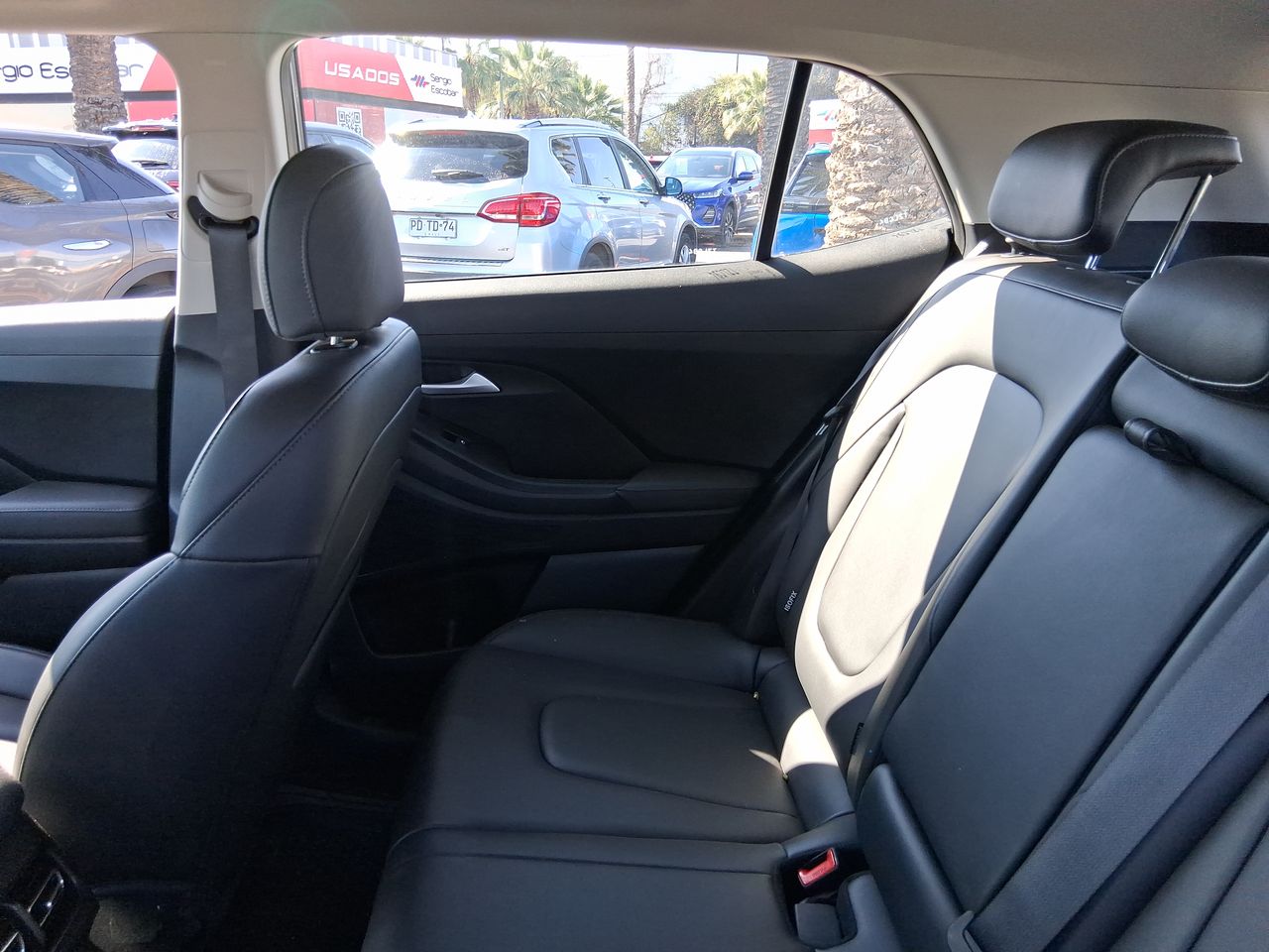 HYUNDAI - 12