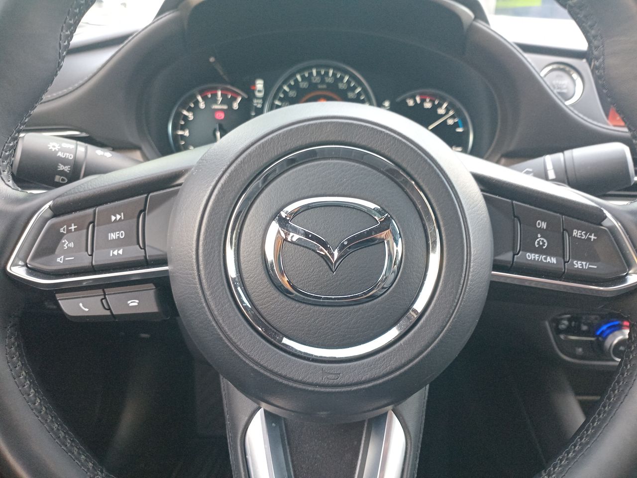 Mazda 6 — foto 25 de 35
