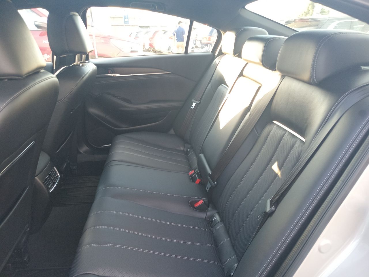 Mazda 6 — foto 12 de 35