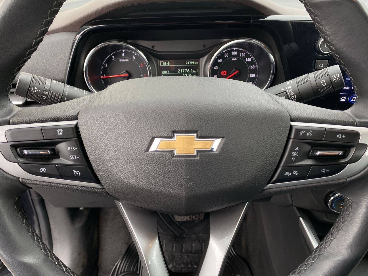 Nissan Kicks — foto 28 de 36