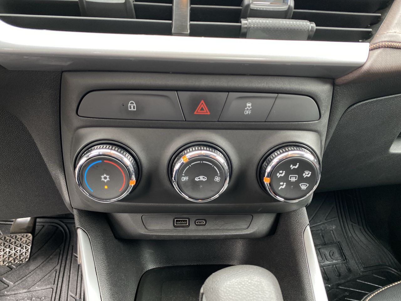 Nissan Kicks — foto 32 de 36