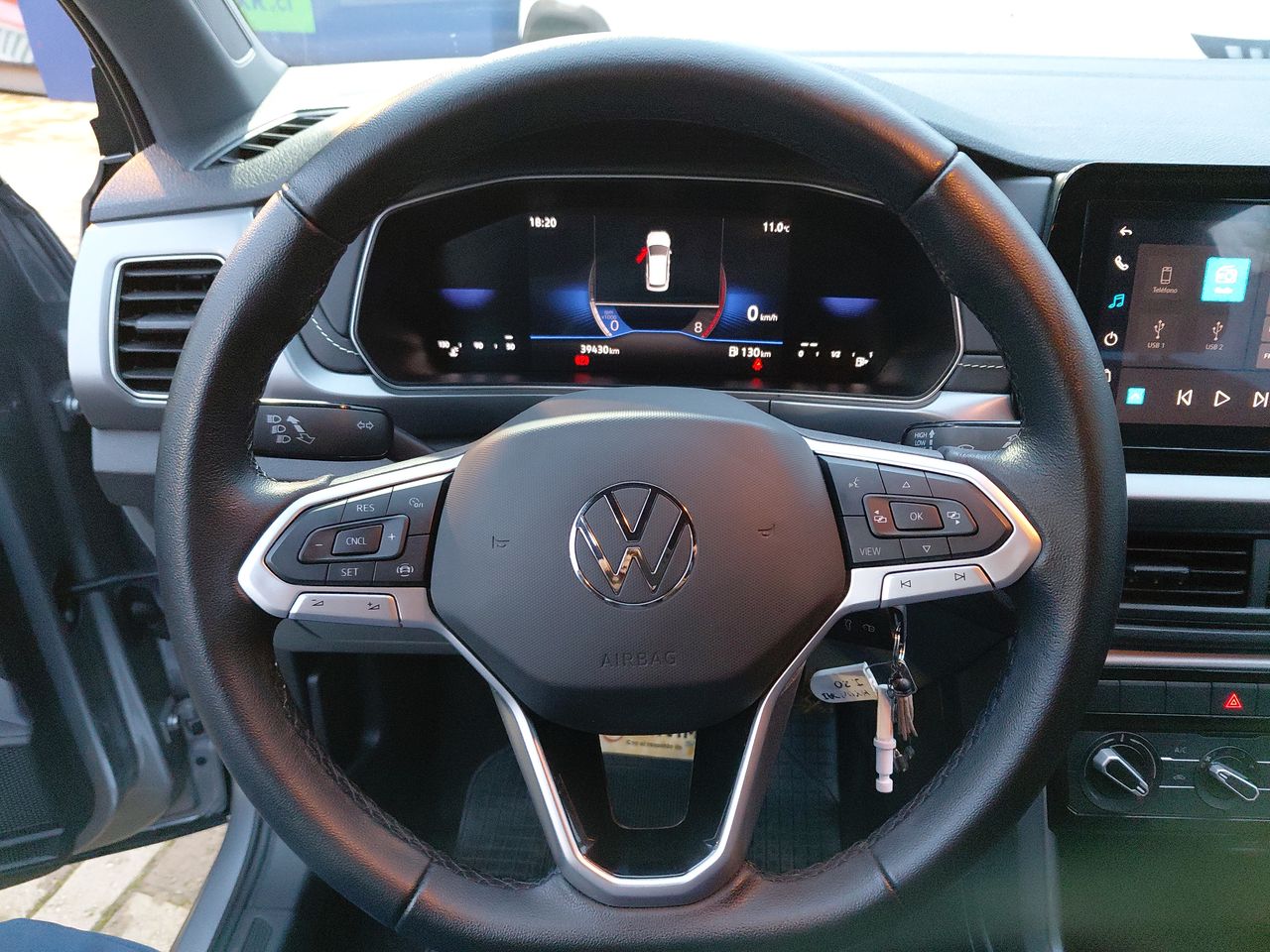 Volkswagen T-Cross — foto 23 de 33