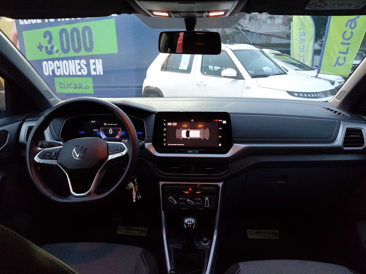 Volkswagen T-Cross — foto 10 de 33