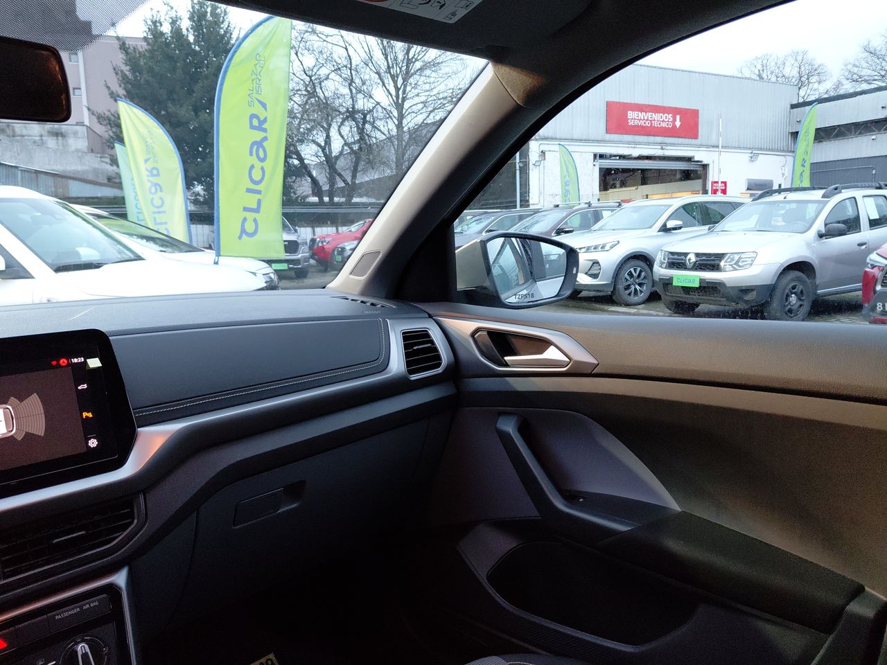Volkswagen T-Cross — foto 11 de 33