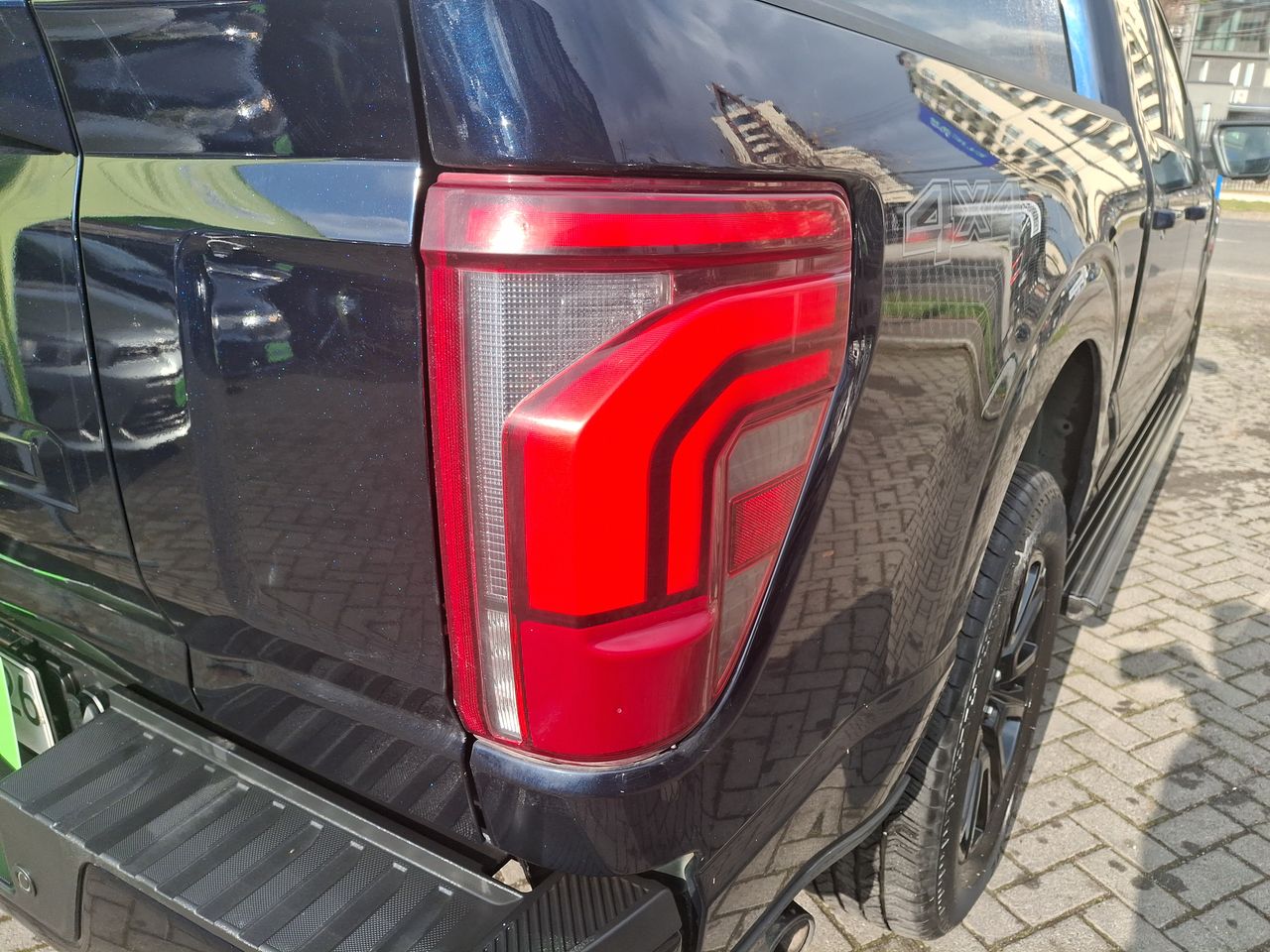 FORD - 12