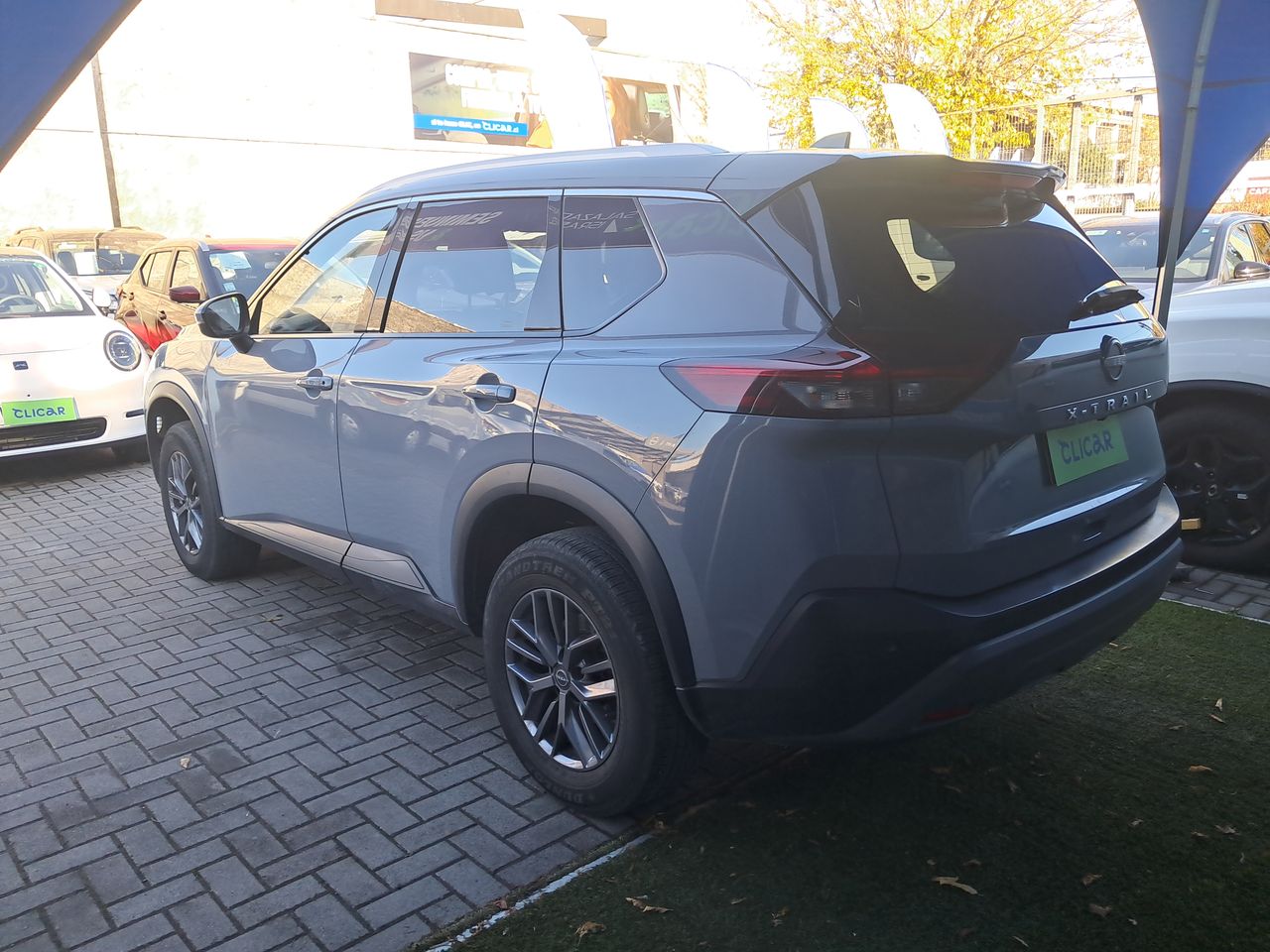 NISSAN - 5
