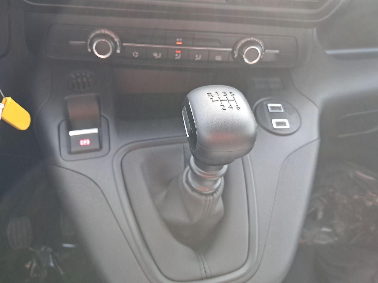 PEUGEOT - 27