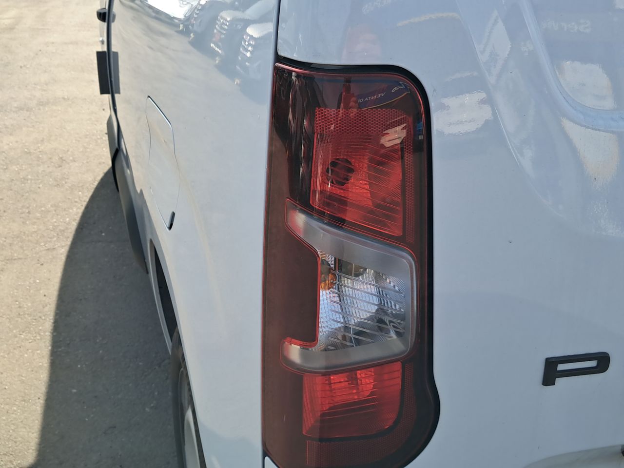 PEUGEOT - 16