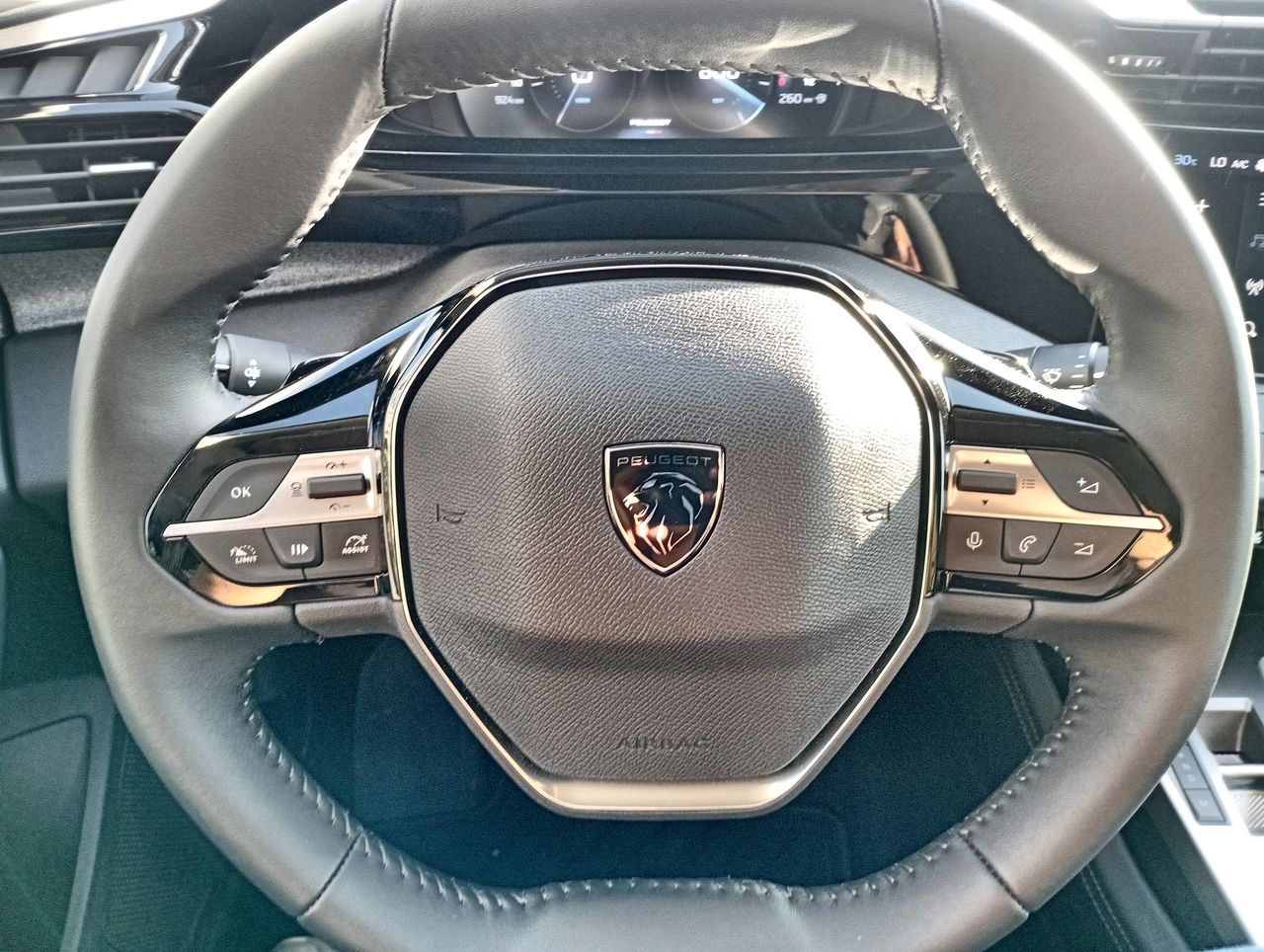 PEUGEOT - 26