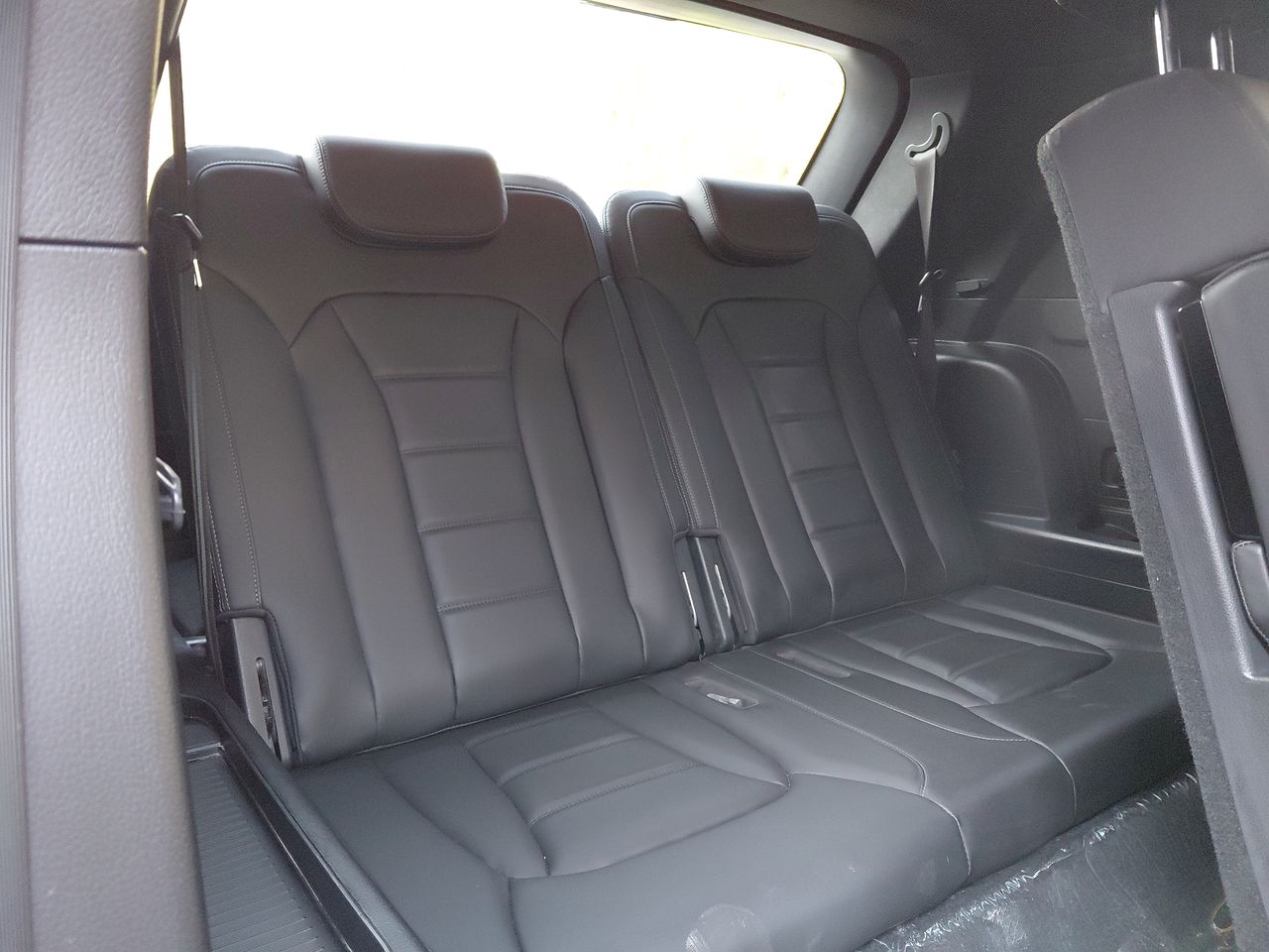 SSANGYONG - 26