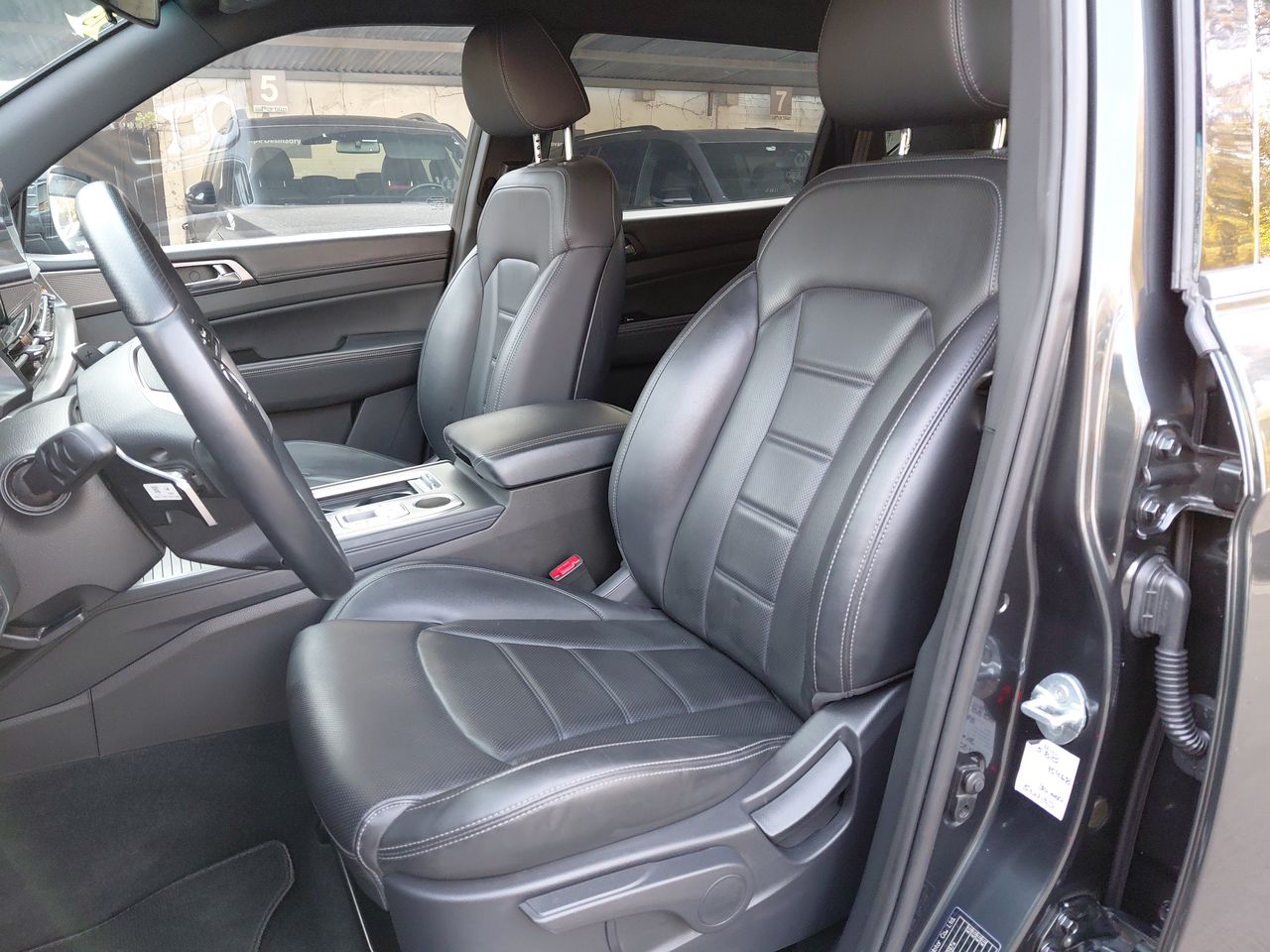 SSANGYONG - 15