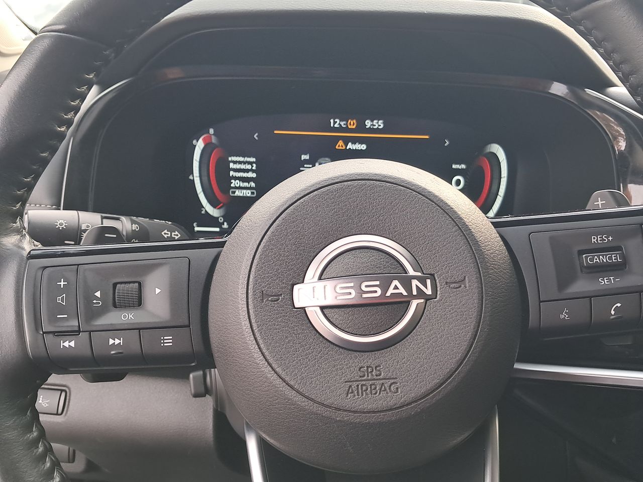 NISSAN - 16