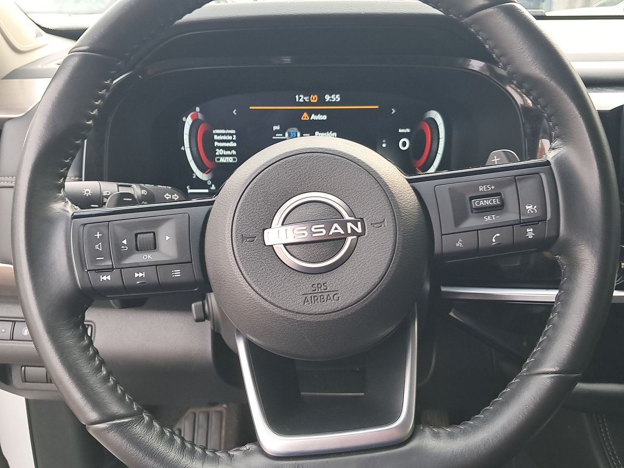 NISSAN - 15