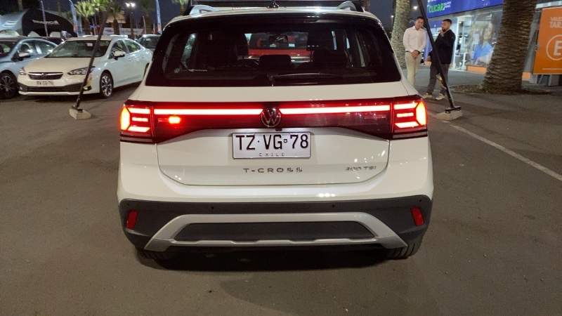 VOLKSWAGEN - 4
