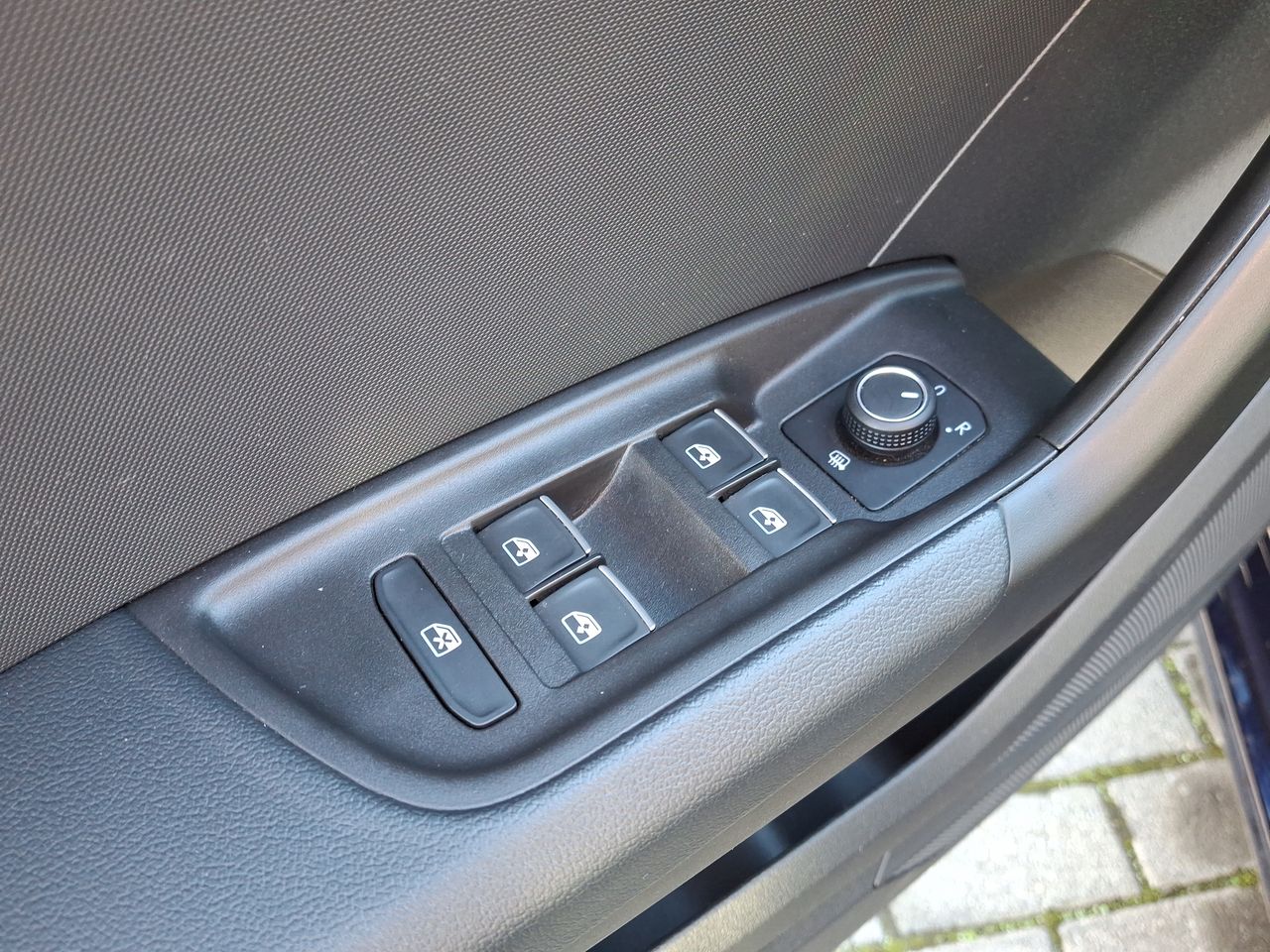 AUDI - 22