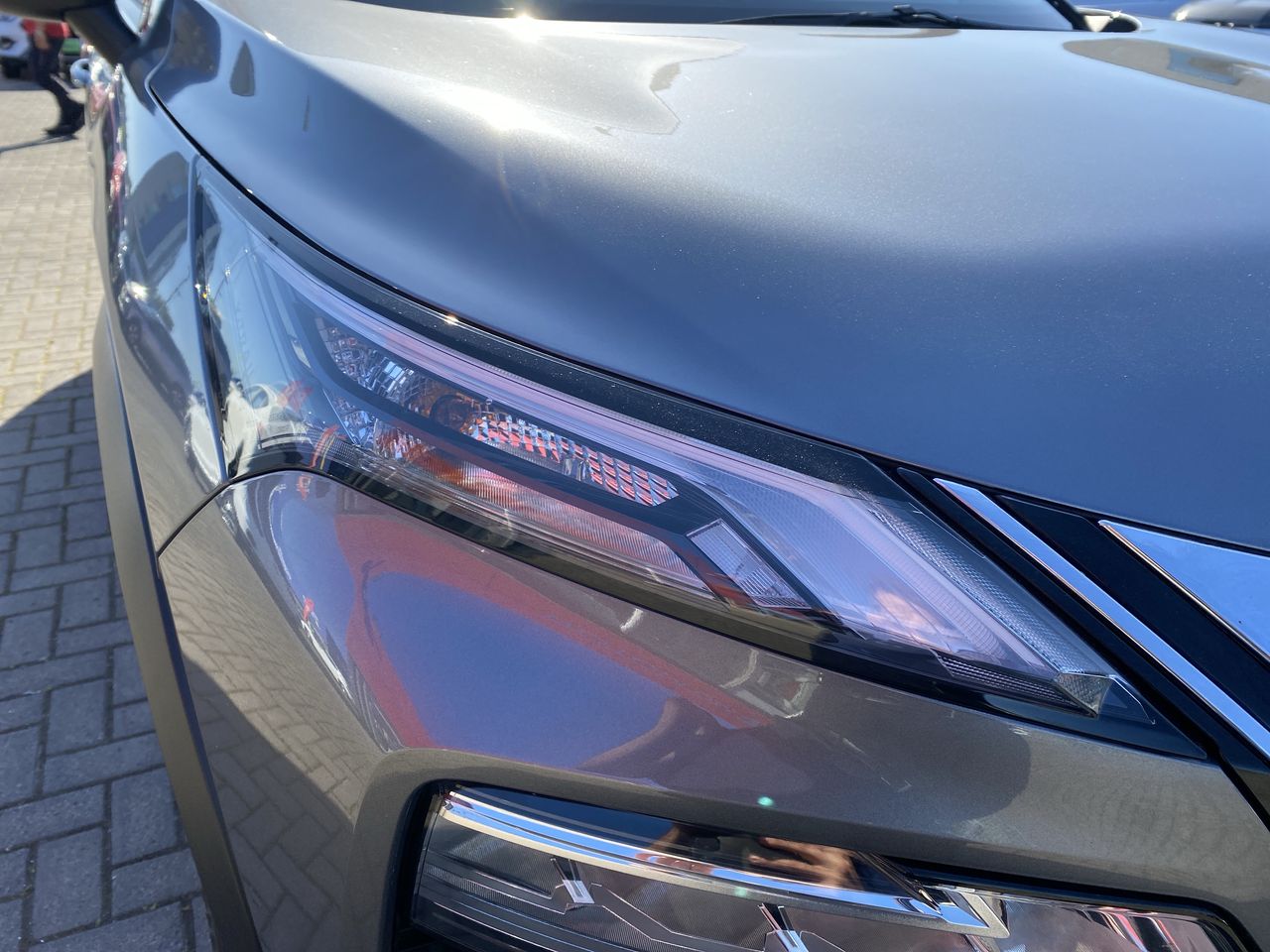 NISSAN - 17