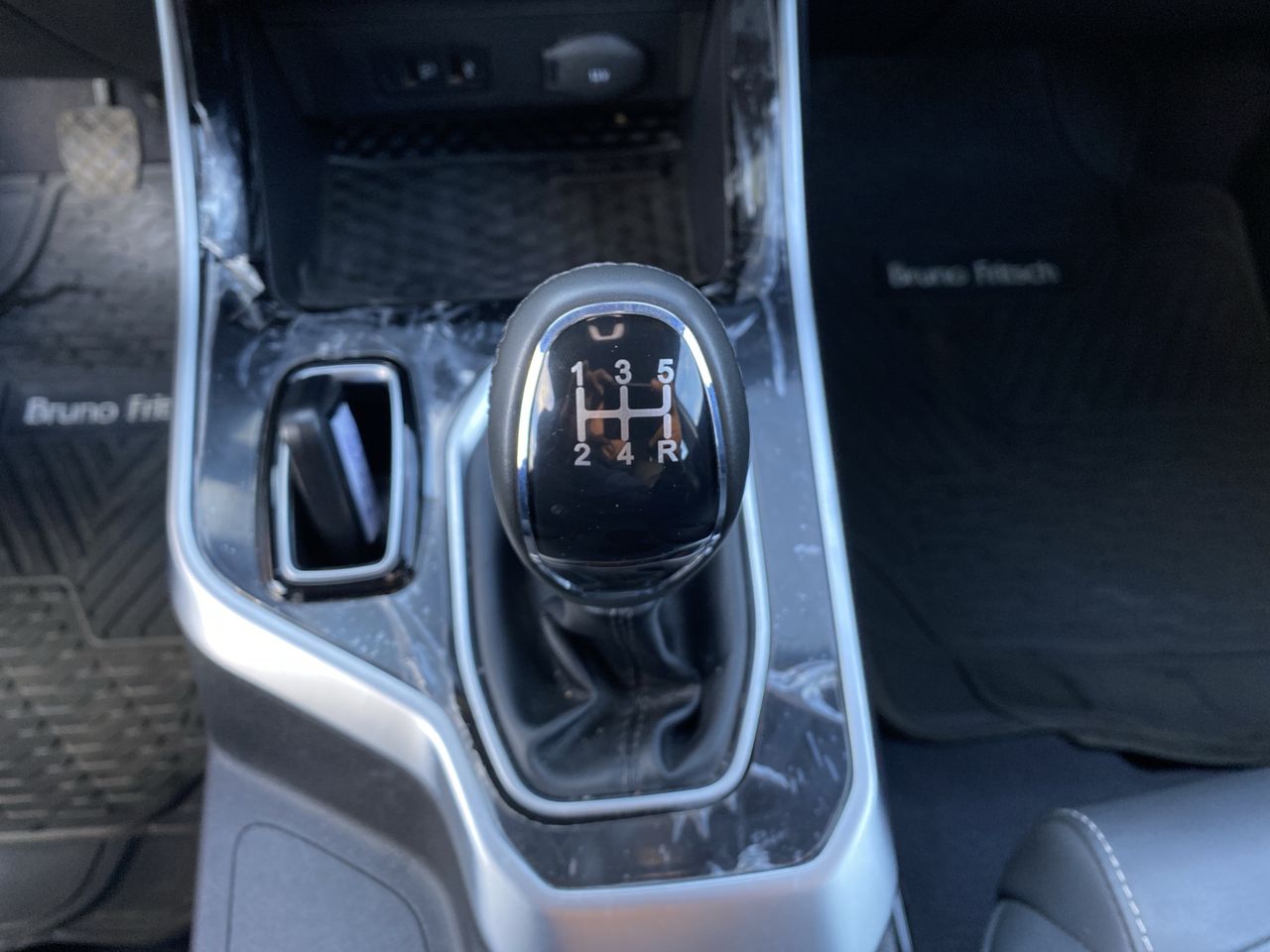 Chery Tiggo 3 Pro — foto 25 de 28