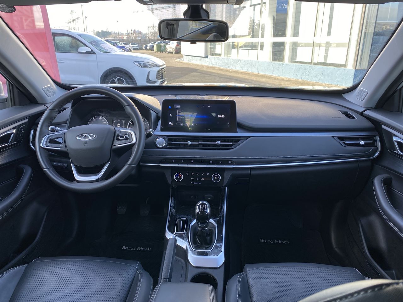 Chery Tiggo 3 Pro — foto 26 de 28