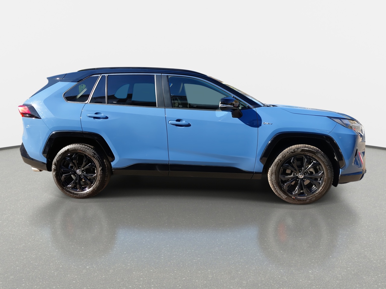 Toyota RAV4 — foto 9 de 35