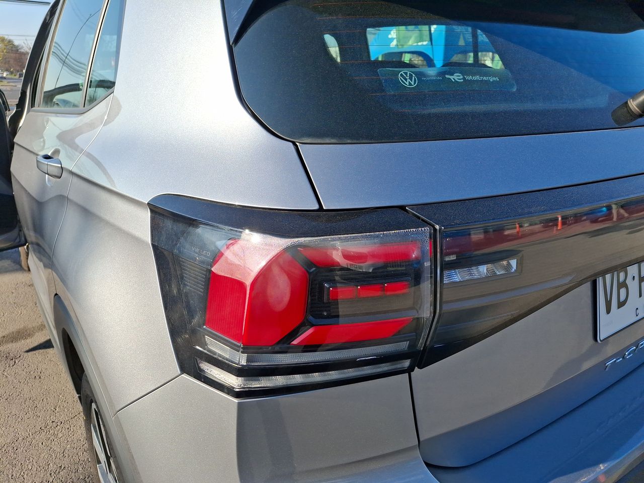 VOLKSWAGEN - 19