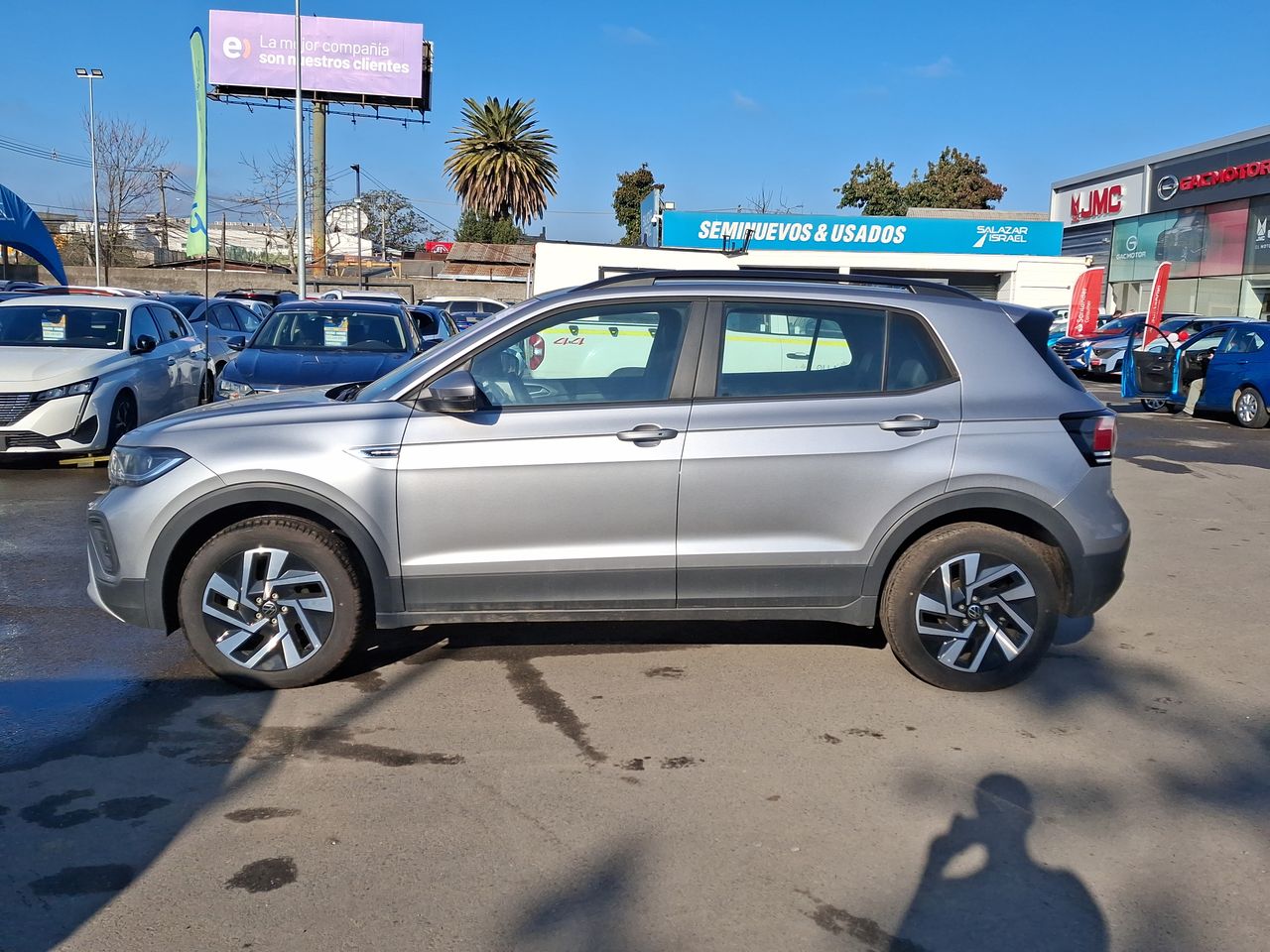 VOLKSWAGEN - 4