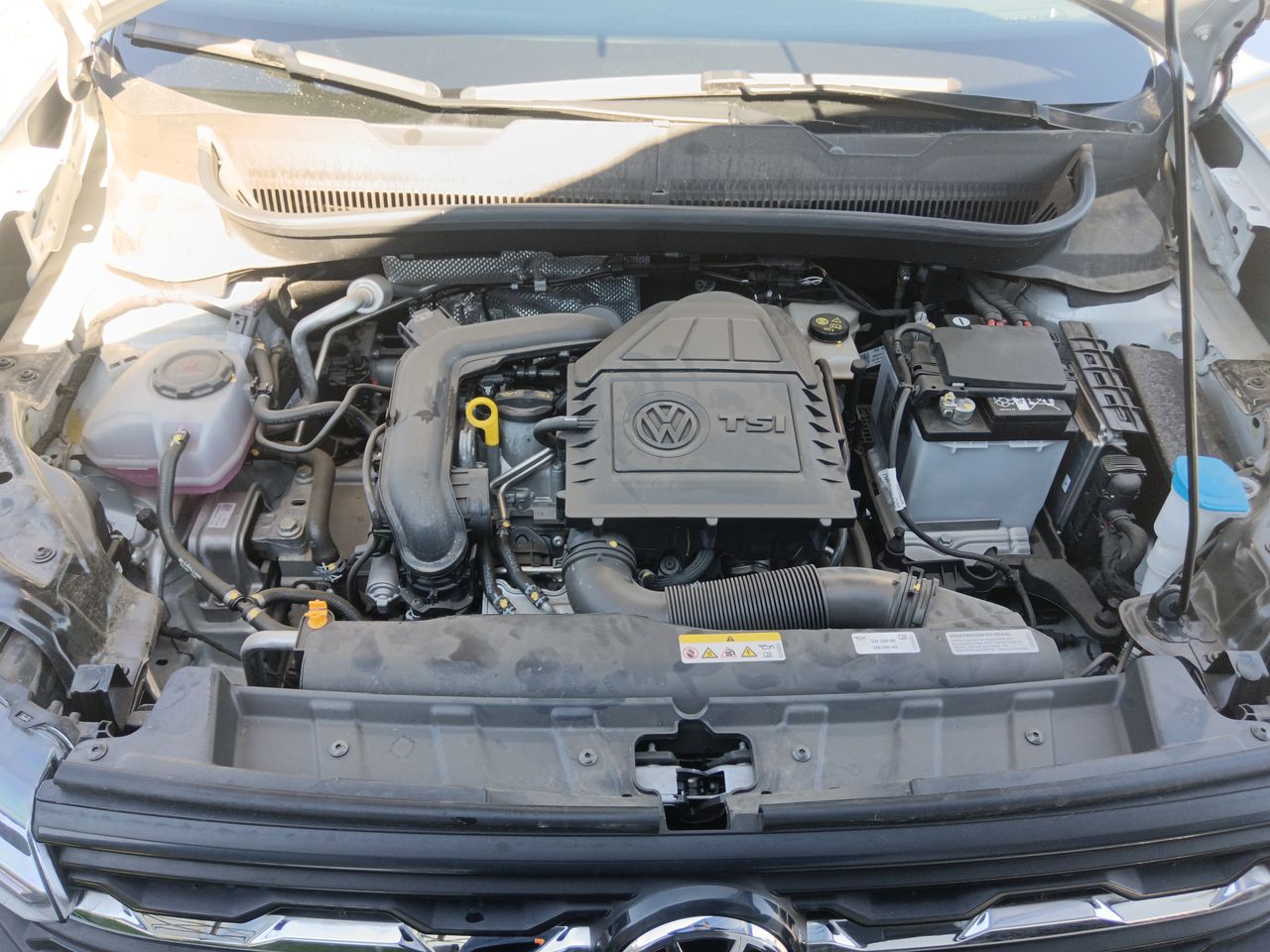 VOLKSWAGEN - 18