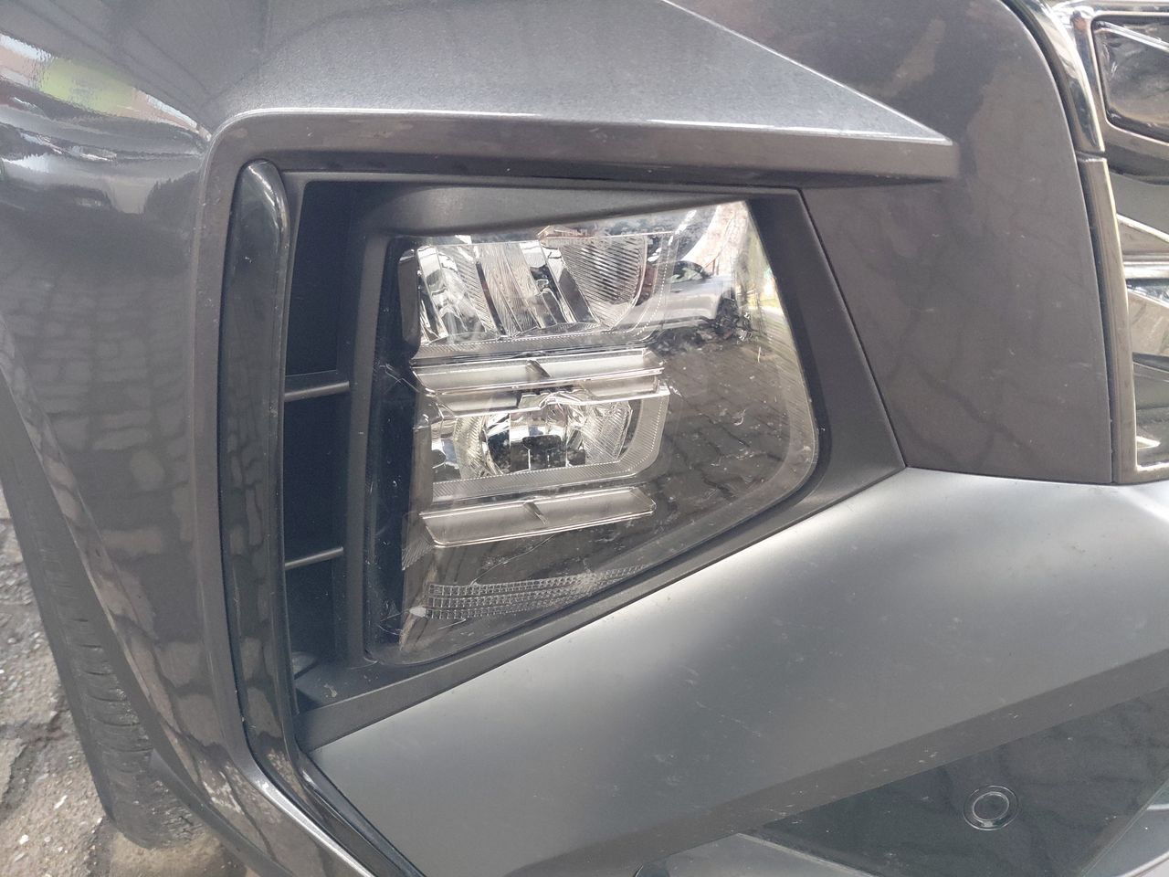 HYUNDAI - 8