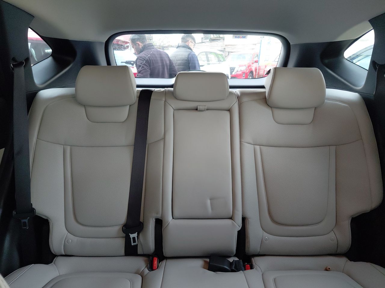 HYUNDAI - 4