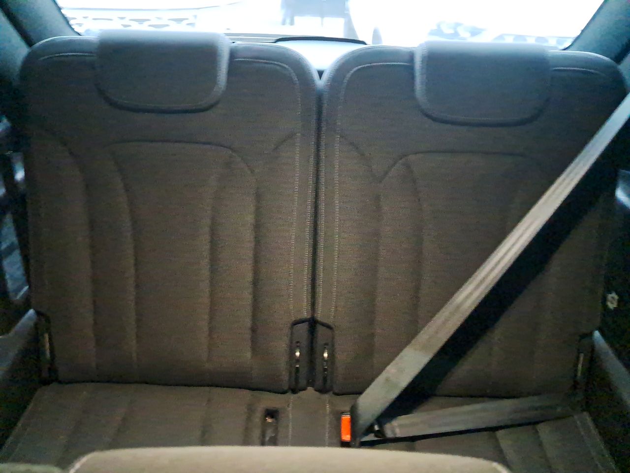 SSANGYONG - 33