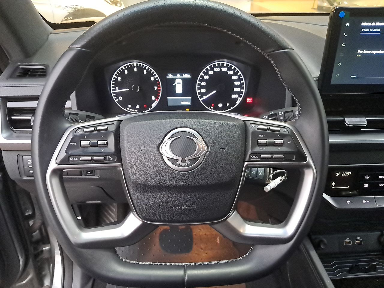 SSANGYONG - 24