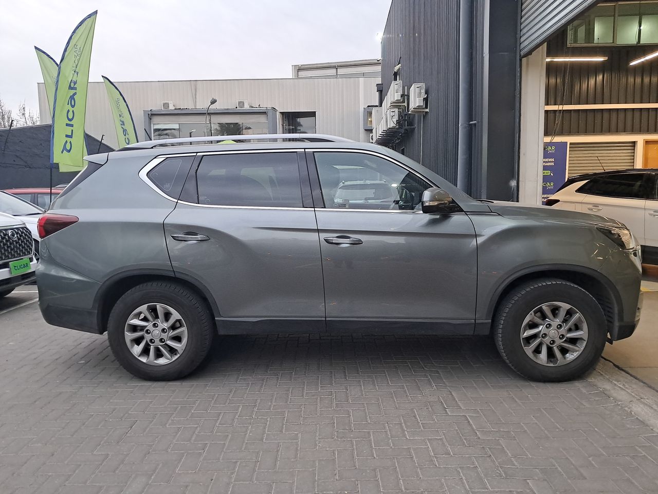 SSANGYONG - 8