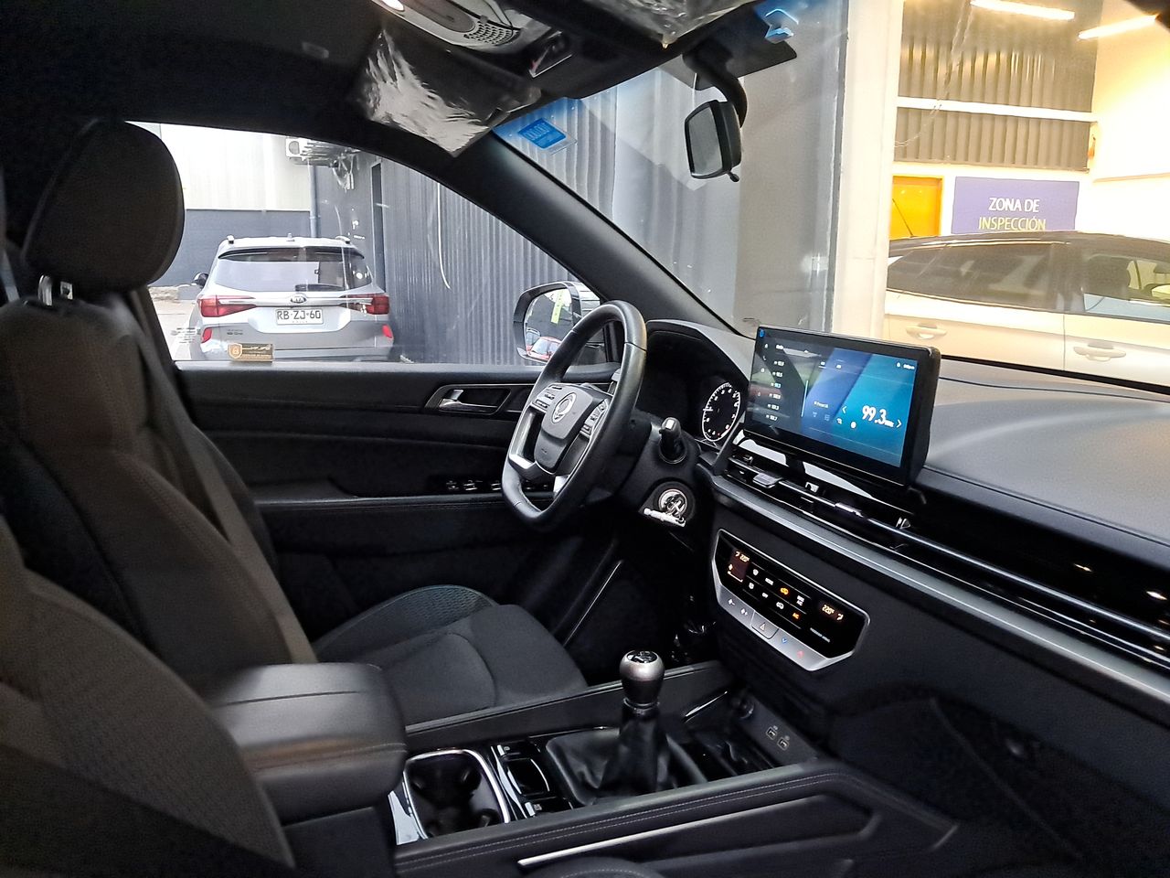 SSANGYONG - 16