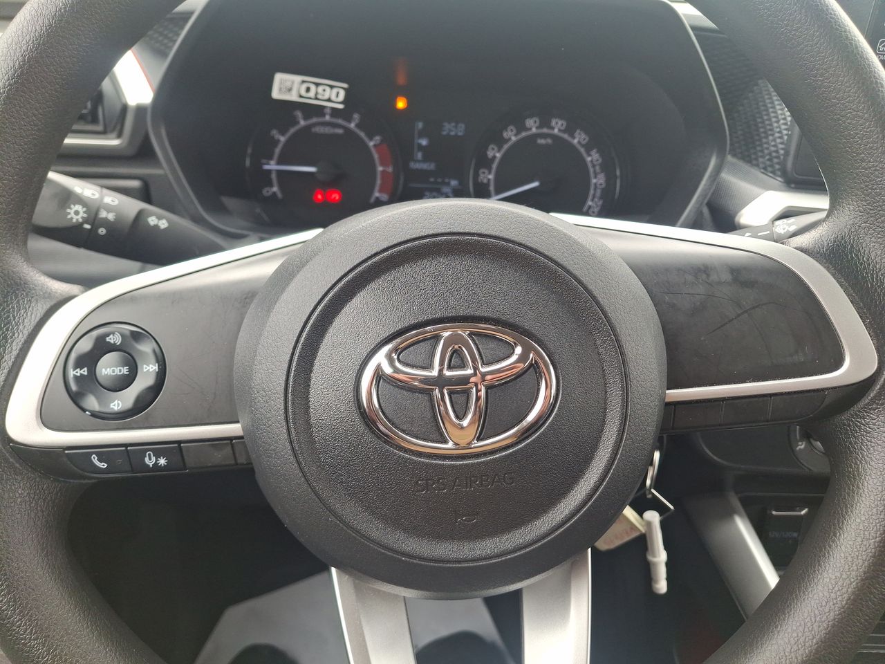 TOYOTA - 23