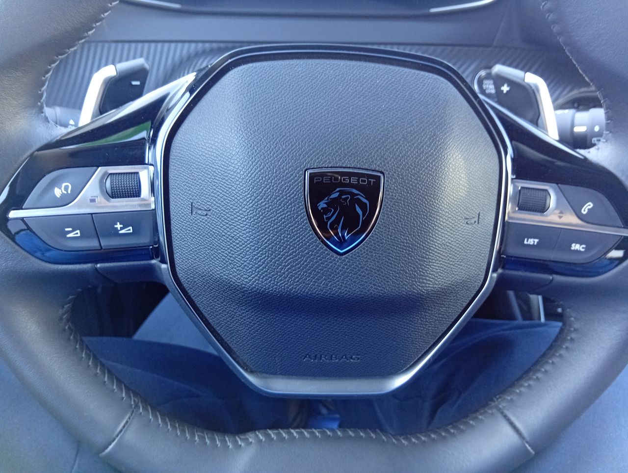 PEUGEOT - 24