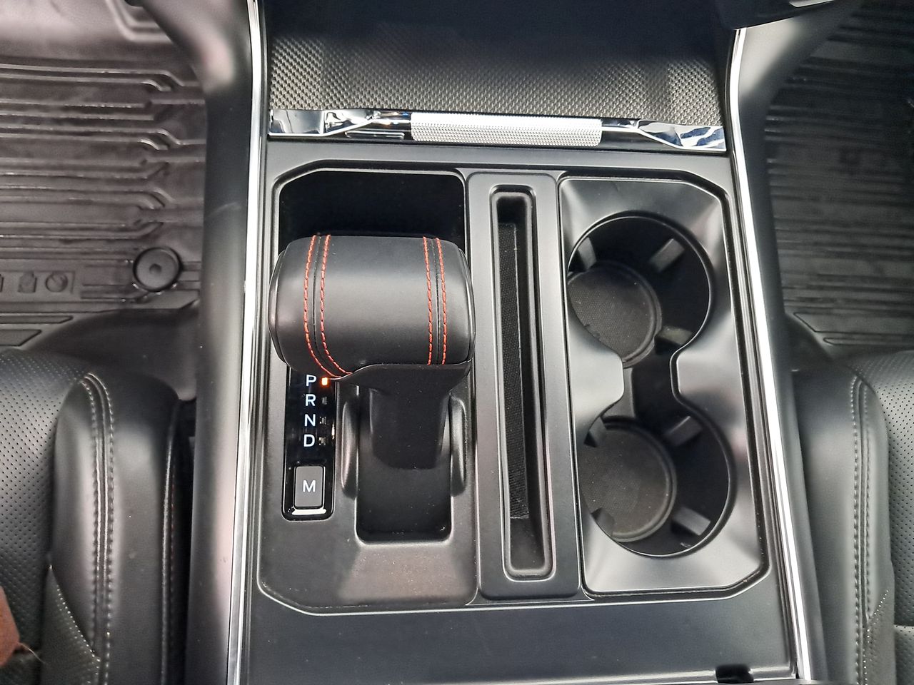 Ford F-150 Raptor — foto 31 de 34
