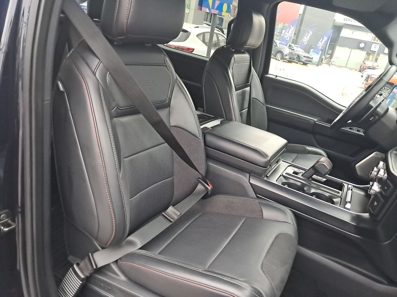 Ford F-150 Raptor — foto 33 de 34